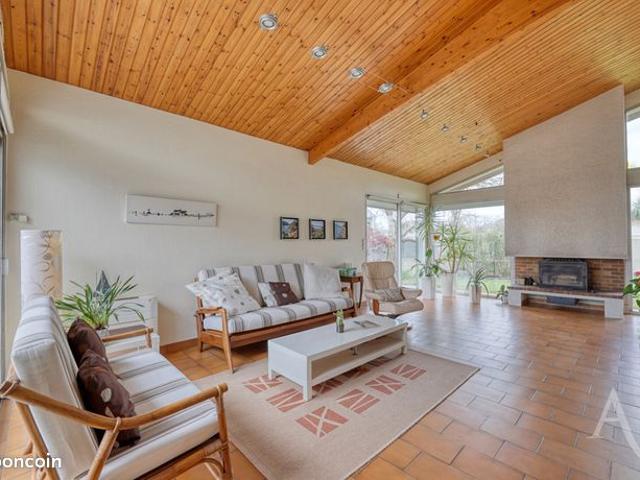 Maison vente à La Roche-sur-Yon, Montaigu