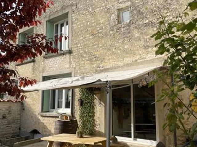 Maison vente à Confolens, Aigre