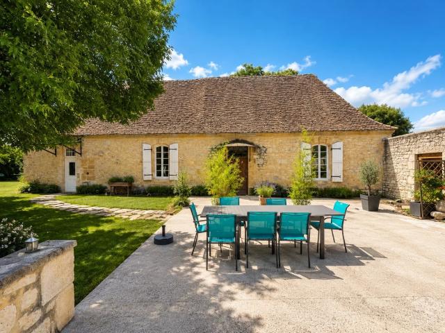 Maison vente à Bergerac, Faux