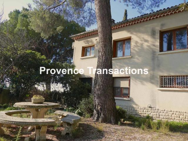 Maison vente à Carpentras, Beaumes-de-venise