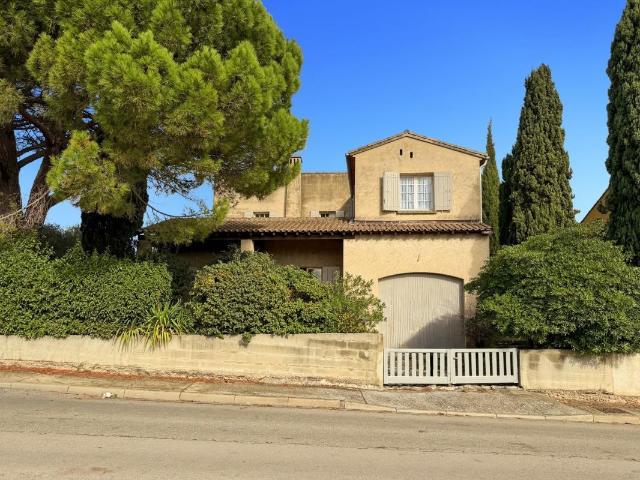 Maison vente à Nîmes, Beaucaire