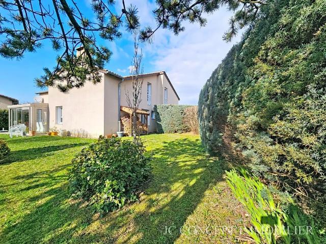 Maison vente à Mâcon, Prissé
