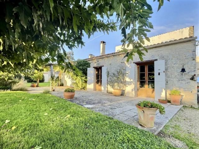 Maison vente à Saintes, Nouvelle-Aquitaine