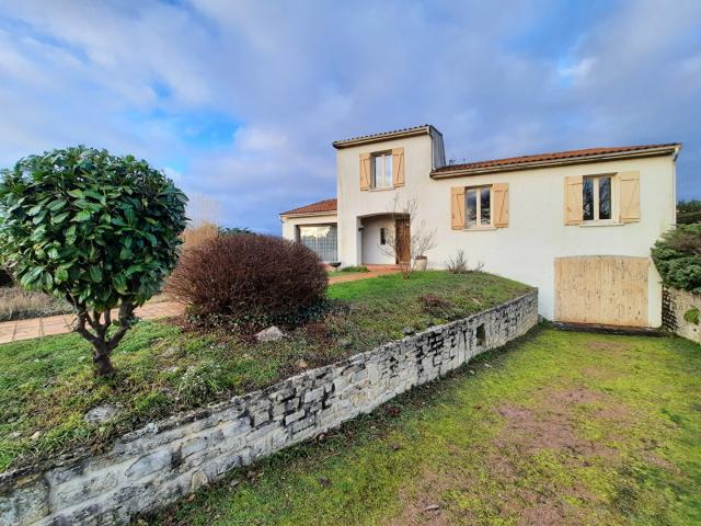Maison vente à Saintes