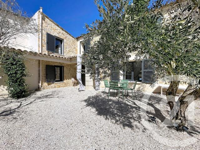 Maison vente à Nîmes, Chusclan