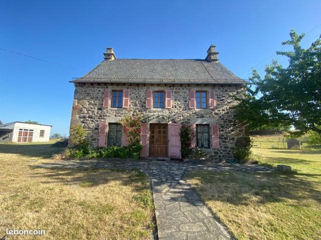 Maison vente à Mauriac, Vebret