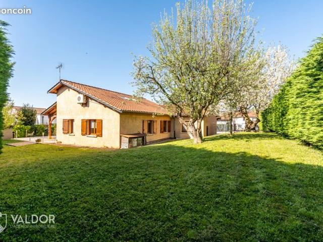 Maison vente à Bourg-en-Bresse, Frans