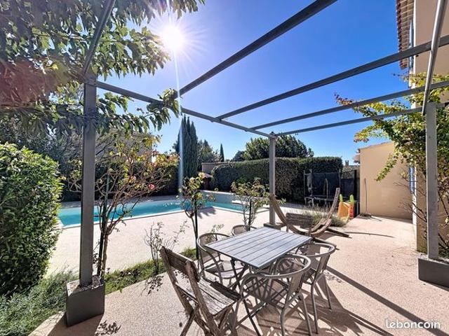 Maison vente à Avignon, Vedène
