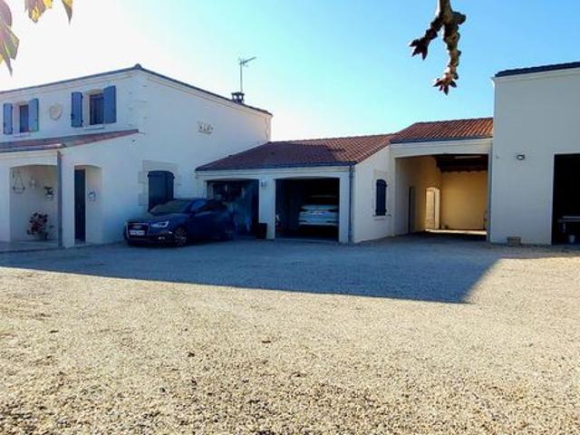 Maison vente à Saint-Jean-d'Angély, Blanzac-lès-matha