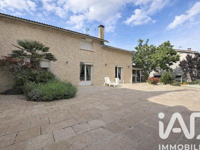 Maison vente à Bordeaux, Le Pian-médoc