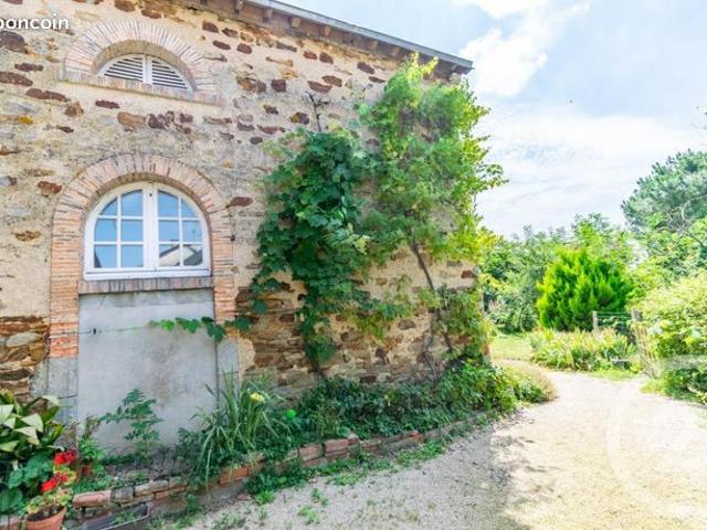 Maison vente à Château-Gontier, Meslay-du-maine