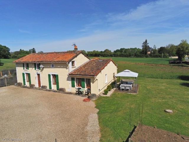 Maison vente à Niort, Clussais-la-pommeraie