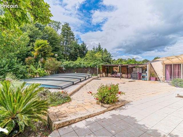 Maison vente à Bordeaux, Le Pian-médoc