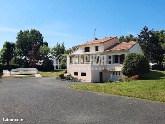 Maison vente à La Roche-sur-Yon, Fougeré