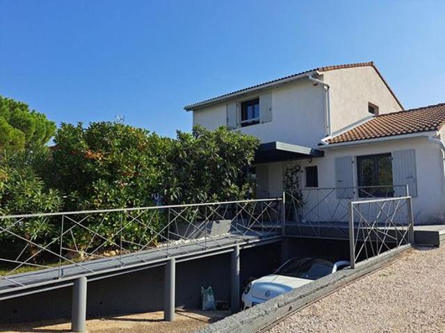 Maison vente à Saint-marcel-lès-valence, Guadeloupe