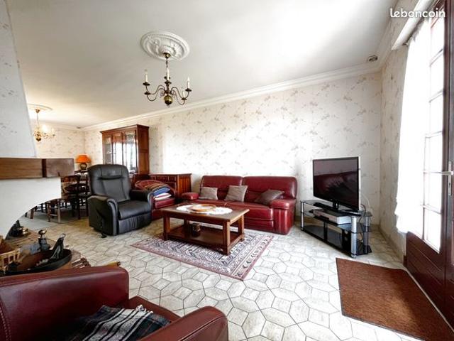 Maison vente à Issoudun, Ségry