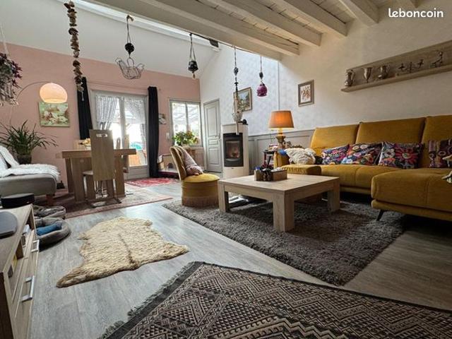 Maison vente à Louhans-Châteaurenaud, Pierre-de-bresse