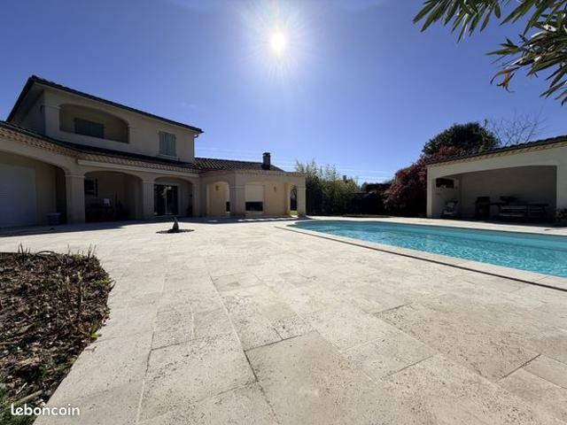 Maison vente à Le Pian-Médoc, Gironde