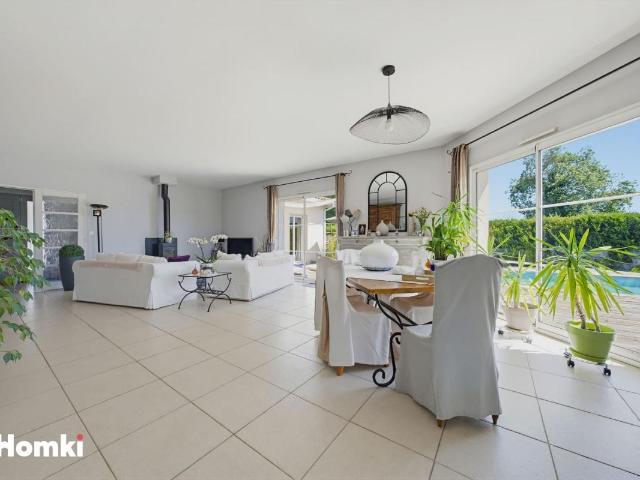 Maison vente à Sainte-Eulalie, Gironde