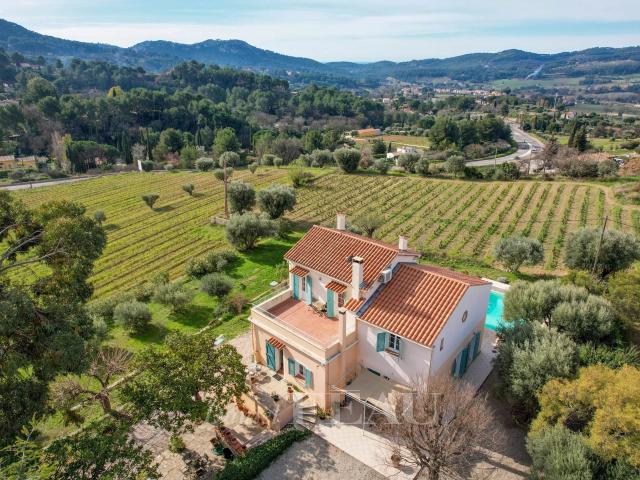 Maison vente à Arrondissement de Toulon, Le Castellet