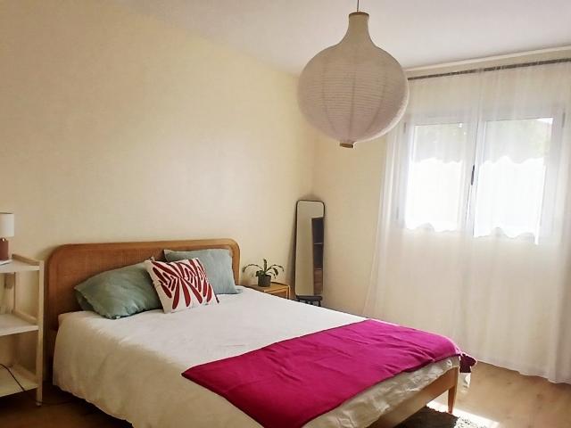 Maison vente à Nîmes, Comps