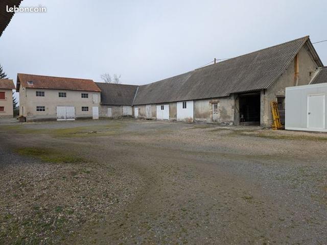 Maison vente à Riom, Bussières-et-pruns