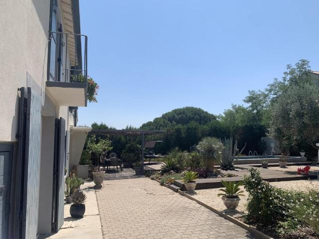 Maison vente à Nîmes, Aigues-mortes
