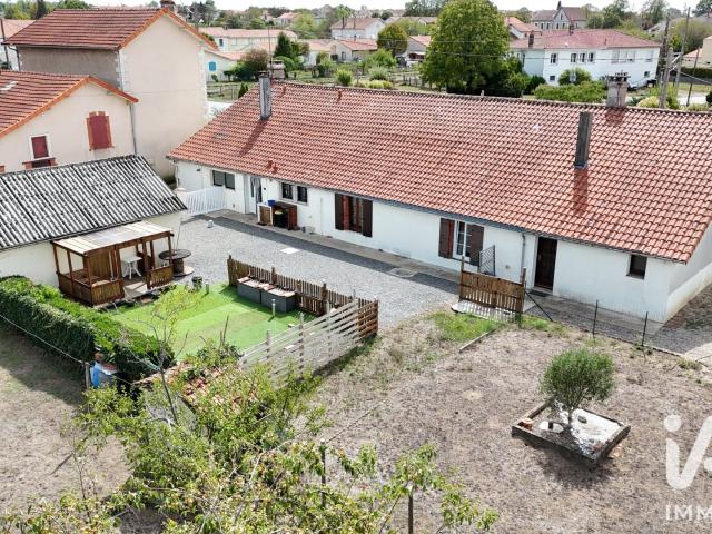 Maison vente à Nieuil, Charente