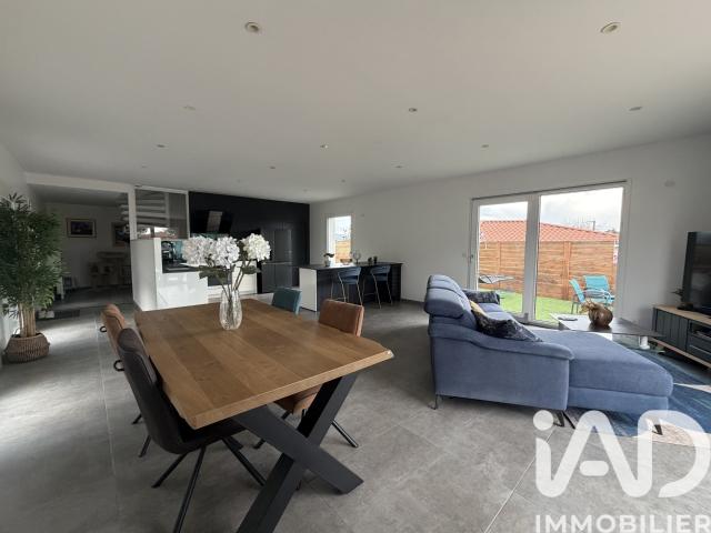 Maison vente à France métropolitaine, Mezel