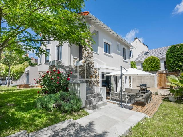 Maison vente à Suresnes, Quartier Liberté