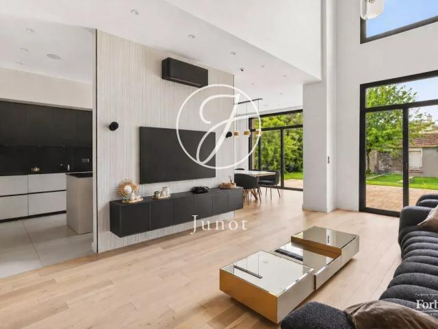 Maison vente à Quartier du Plateau - Mont-Valérien, Nanterre