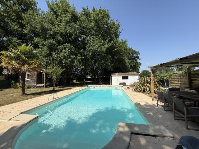Maison vente à Saintes, Fontcouverte