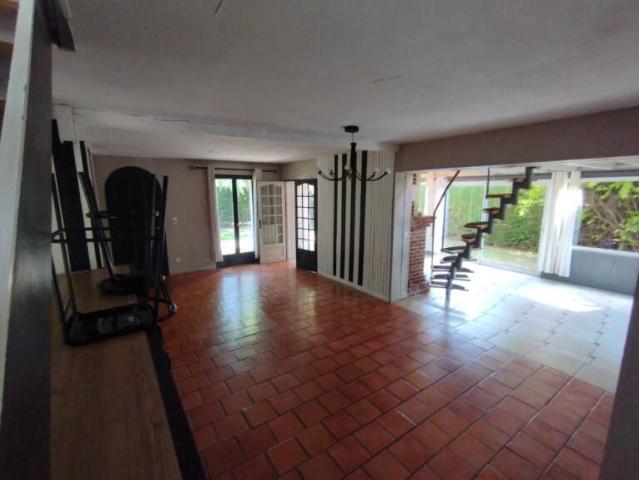 Maison location à Caen, Cairon