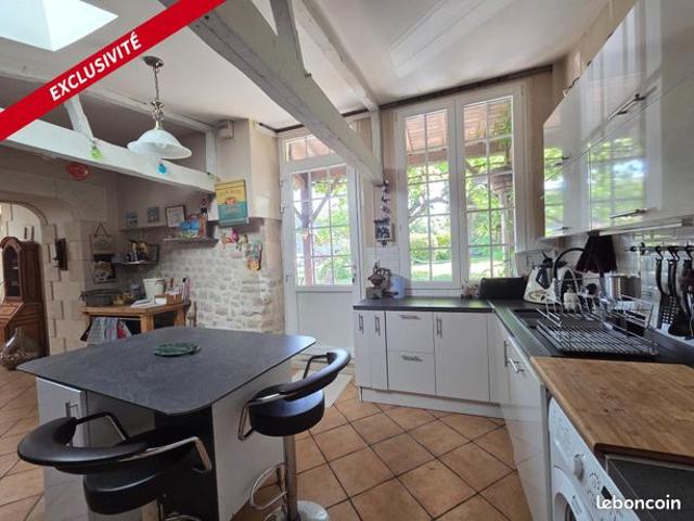 Maison vente à Saint-Jean-d'Angély, Nouvelle-Aquitaine