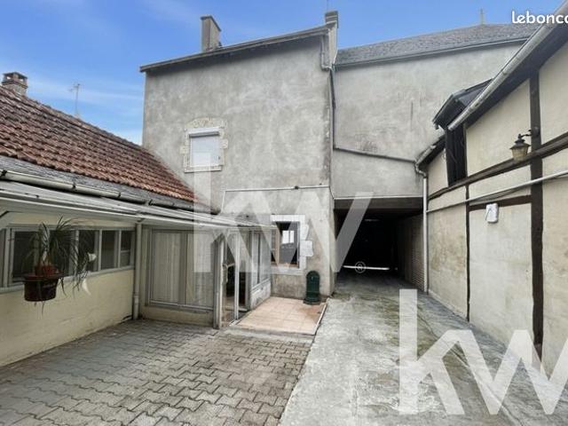 Maison vente à Orléans, Baule
