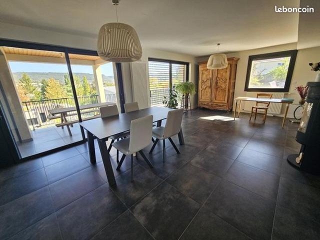 Maison vente à Lons-le-Saunier, Jura