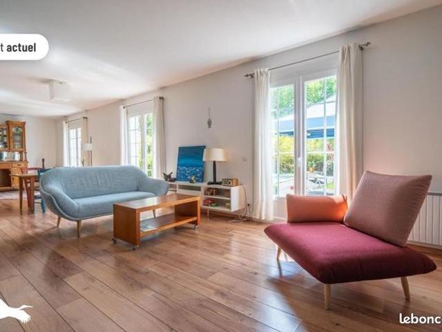 Maison vente à Bordeaux, Le Pian-médoc