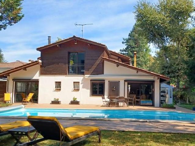 Maison vente à Bordeaux, Le Pian-médoc