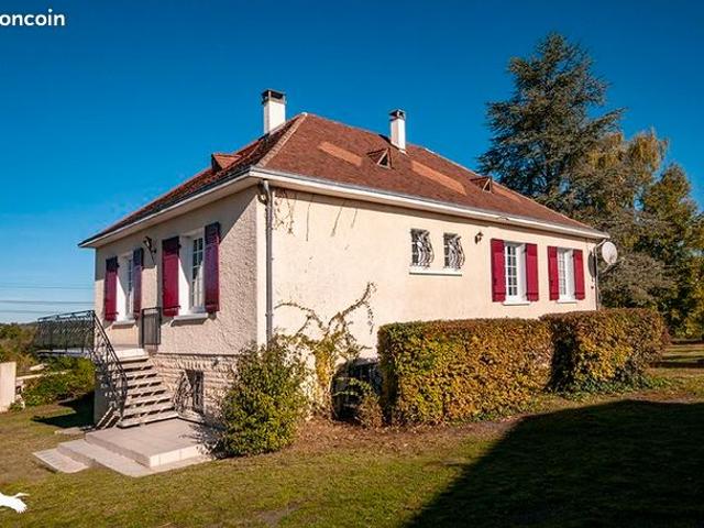 Maison vente à Nontron, Bourdeilles