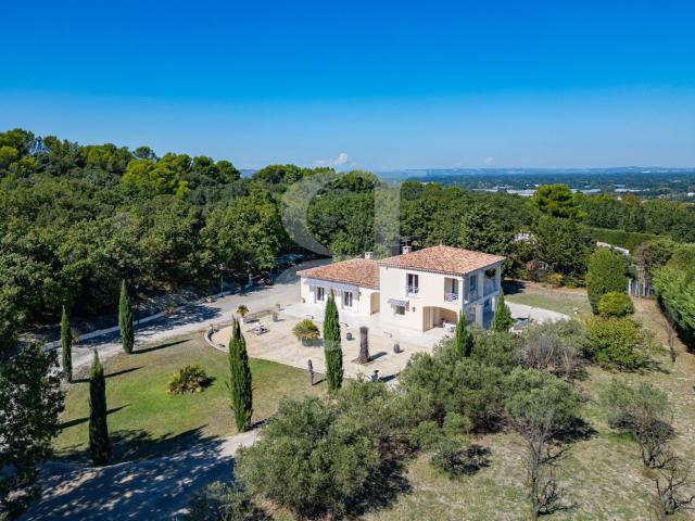 Maison vente à Arles, Eyragues