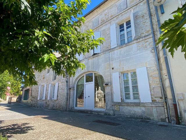 Maison vente à Cognac, Bourg-charente