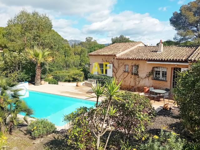 Maison vente à Arrondissement de Draguignan, Saint-raphaël