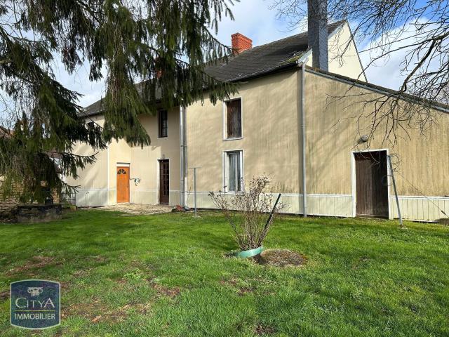 Maison vente à Saint-Amand-Montrond, La Chapelle-hugon