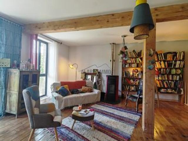 Maison vente à Narbonne, Feuilla