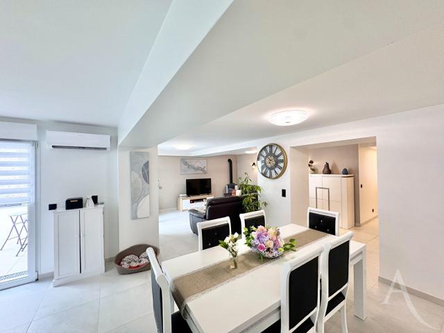 Maison vente à France métropolitaine, Avril