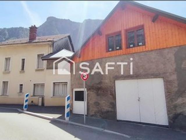 Villa vente à Saint-Jean-de-Maurienne, Hermillon