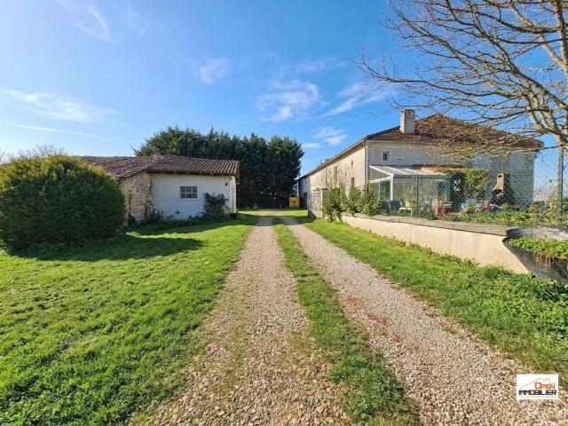 Maison vente à Baignes-Sainte-Radegonde, Charente