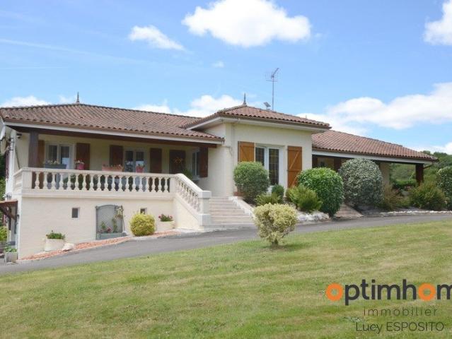 Maison vente à Confolens, Mazerolles