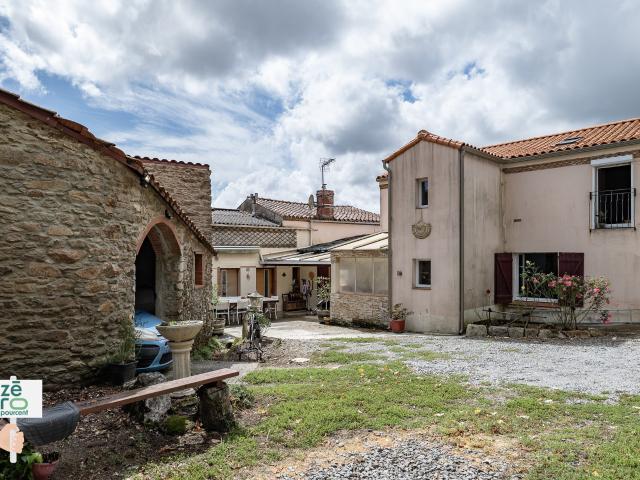 Maison vente à La Roche-sur-Yon, Saint-etienne-du-bois