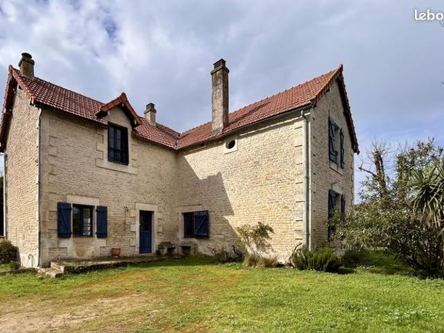 Maison vente à Fontenay-le-Comte, Benet